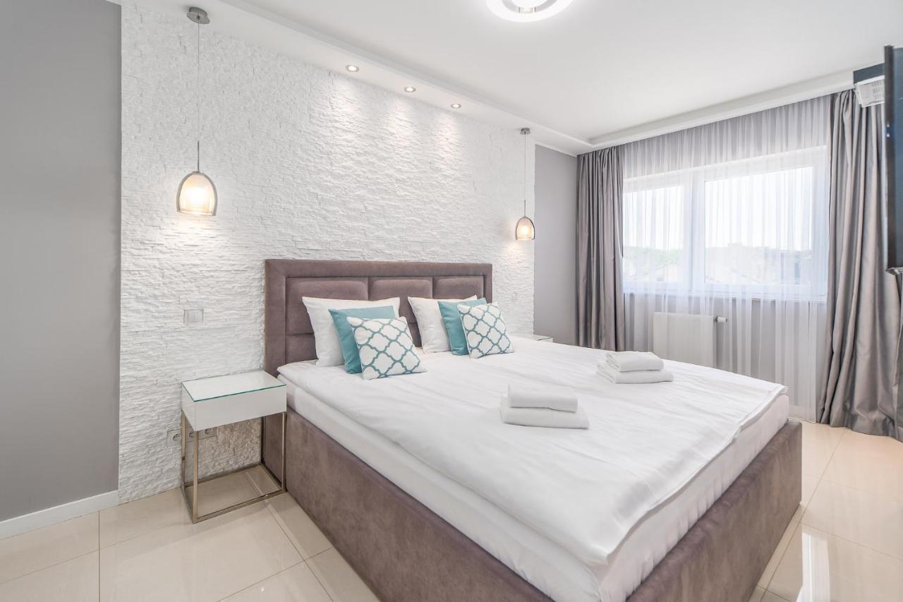 Stylish Vacation Apartment With Parking In Miedzyzdroje By Noclegi Renters Exteriör bild