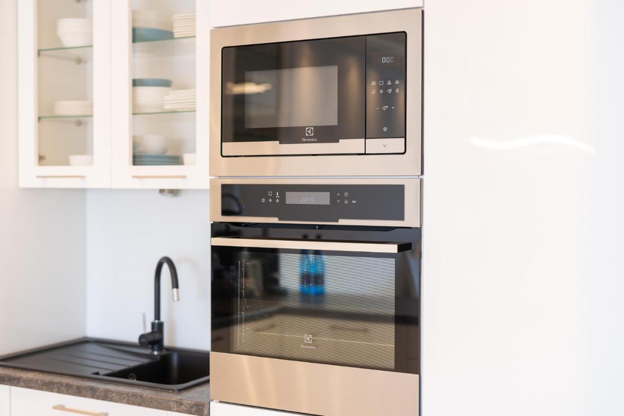 Stylish Vacation Apartment With Parking In Miedzyzdroje By Noclegi Renters Exteriör bild