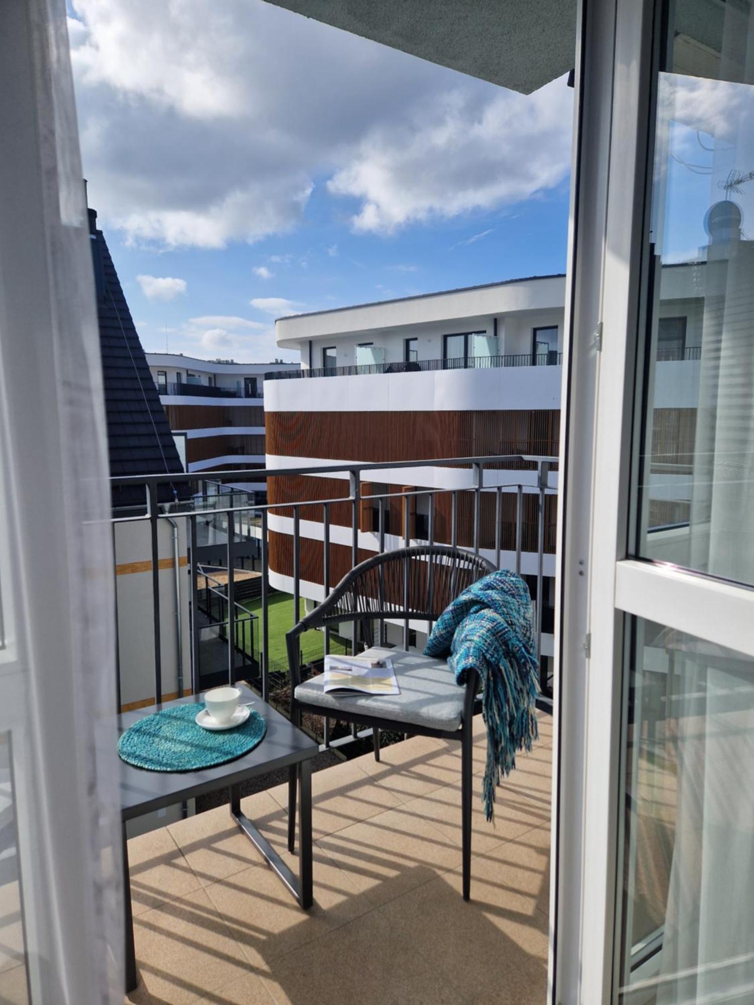 Stylish Vacation Apartment With Parking In Miedzyzdroje By Noclegi Renters Exteriör bild